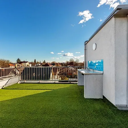 Daire Contemporary With Rooftop Terrace In Maribor