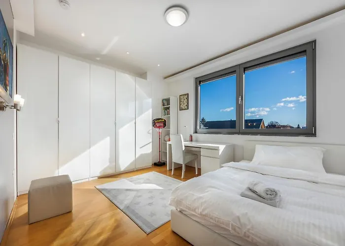 Contemporary With Rooftop Terrace In Appartement *