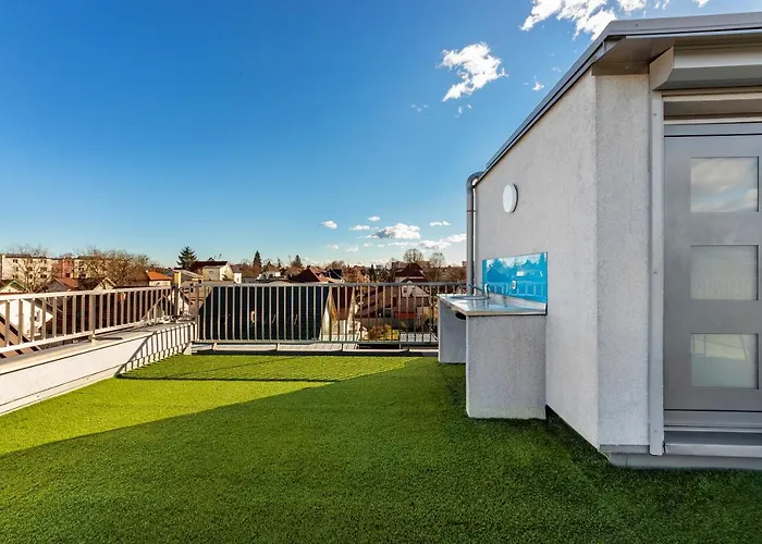 Appartement Contemporary With Rooftop Terrace In Maribor