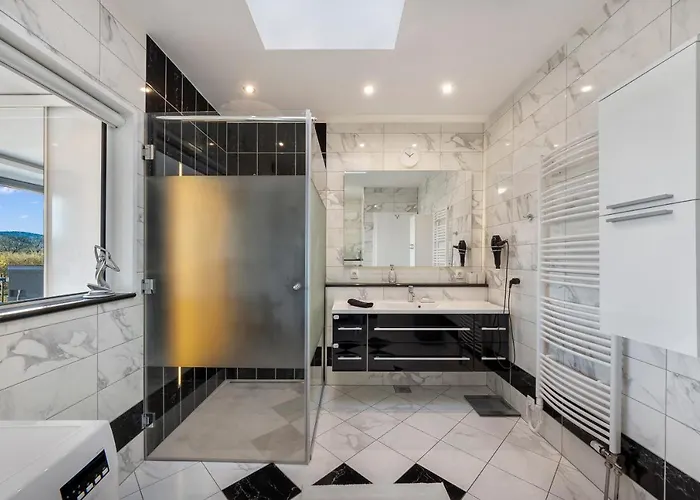 Contemporary With Rooftop Terrace In